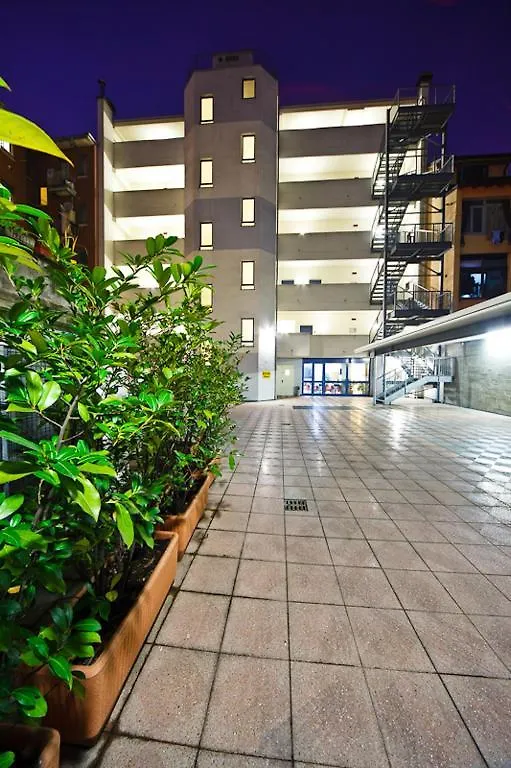 Autosole 2 Hotel Milão