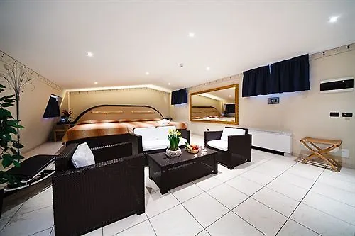 Autosole 2 Hotel Milão