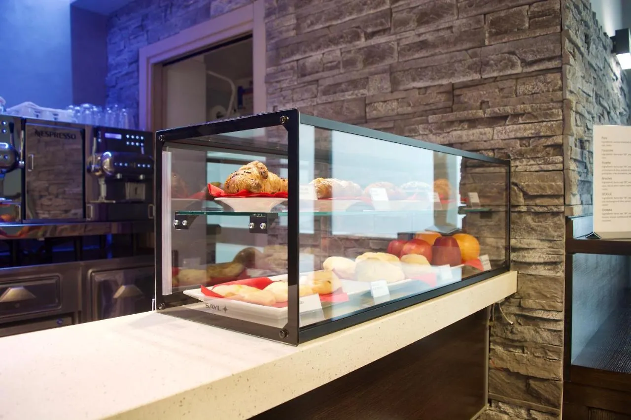 Autosole 2 Hotel Milan Italy