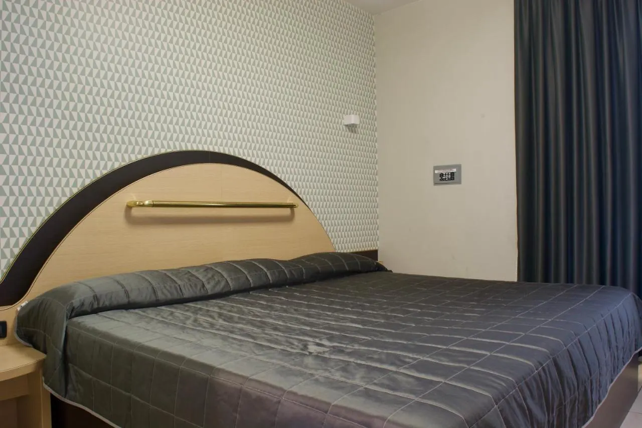 Autosole 2 Hotel Milan 3*,  Italy