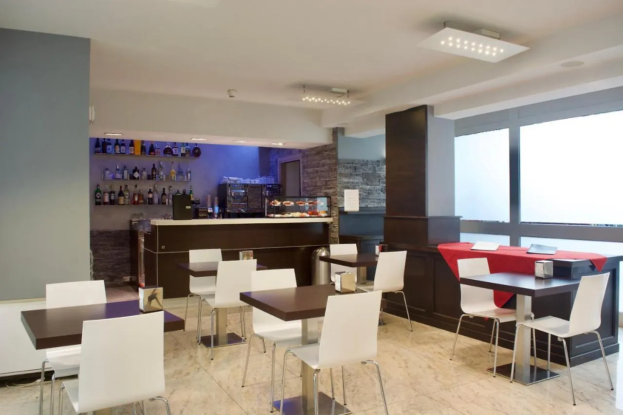 Autosole 2 Hotel Milan