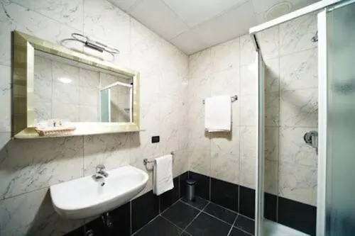Autosole 2 Hotel Milan